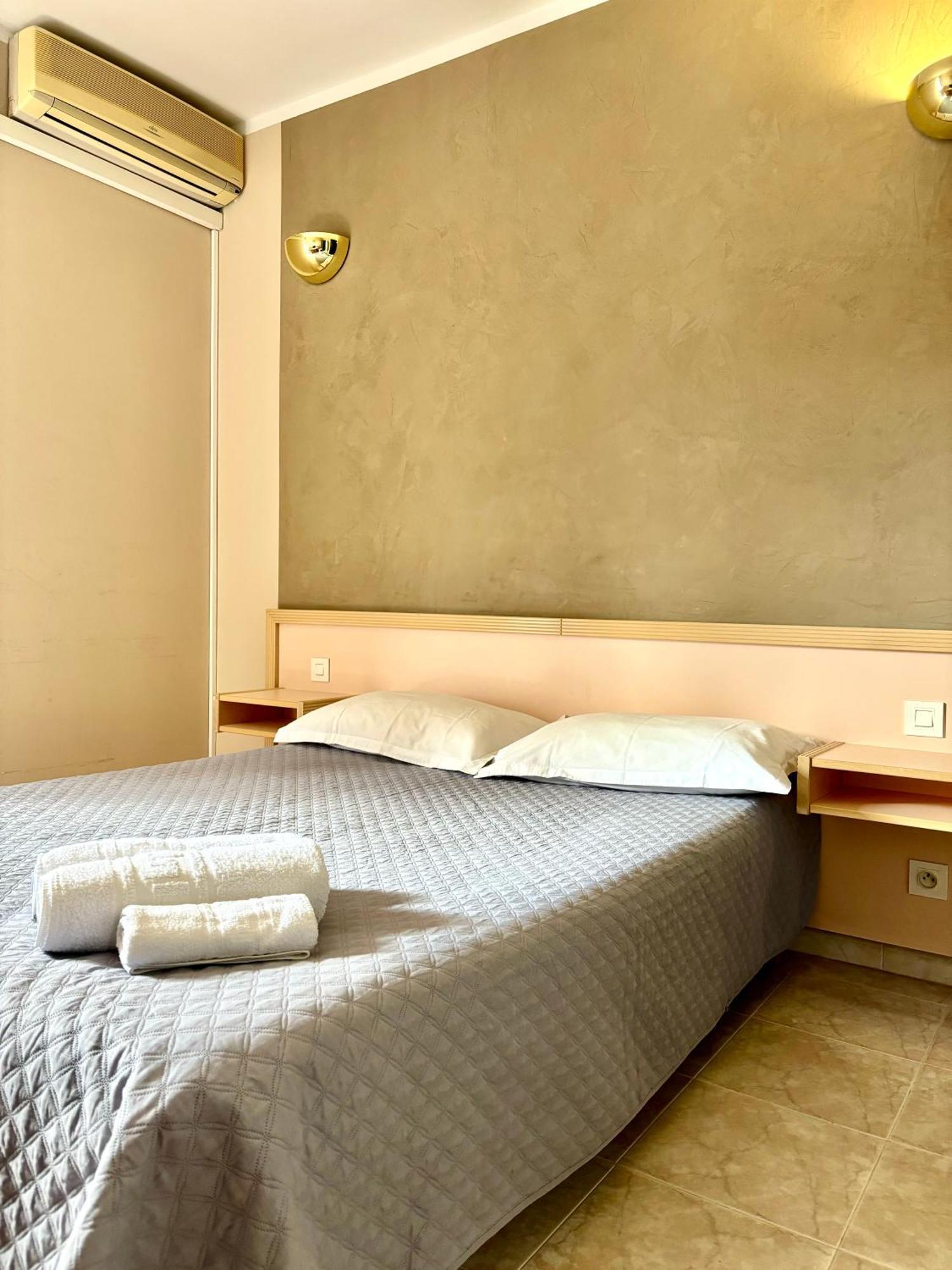 Hoetel U Santa Maria Olmeto  Habitación foto